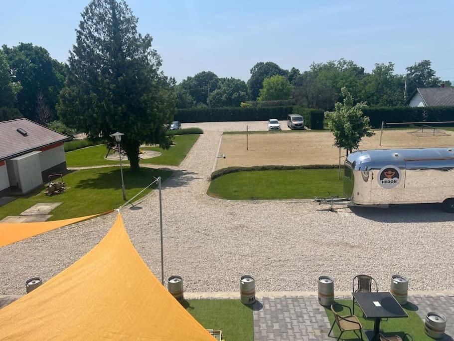 Hedon Brewery Apartments - 200 Meter To The Beach Balatonvilágos Zewnętrze zdjęcie