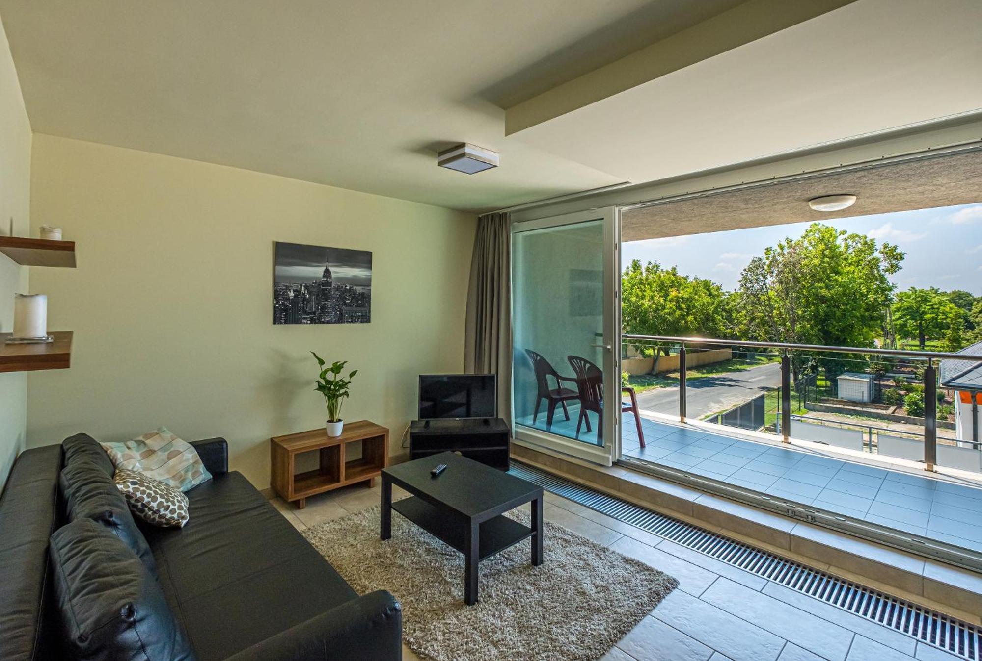 Hedon Brewery Apartments - 200 Meter To The Beach Balatonvilágos Zewnętrze zdjęcie